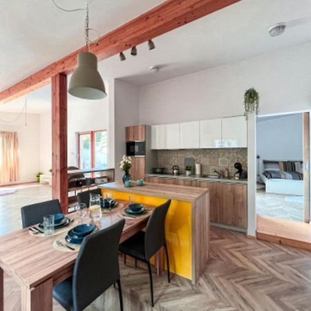 Apartman Niklan Рожнов-под-Радгоштєм Екстер'єр фото