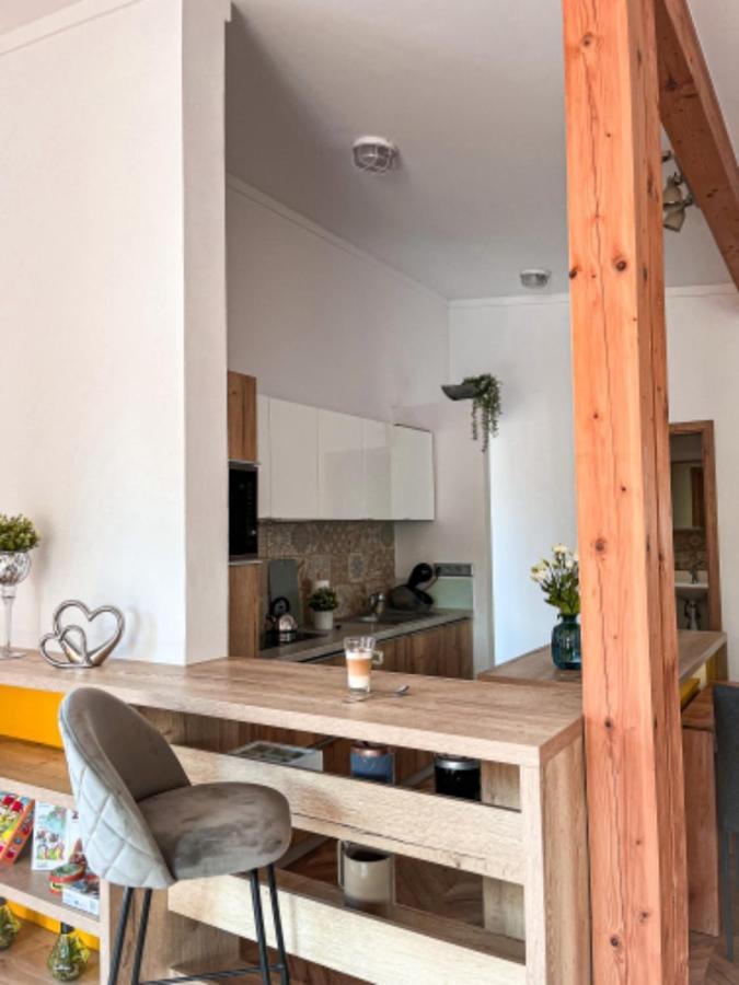 Apartman Niklan Рожнов-под-Радгоштєм Екстер'єр фото